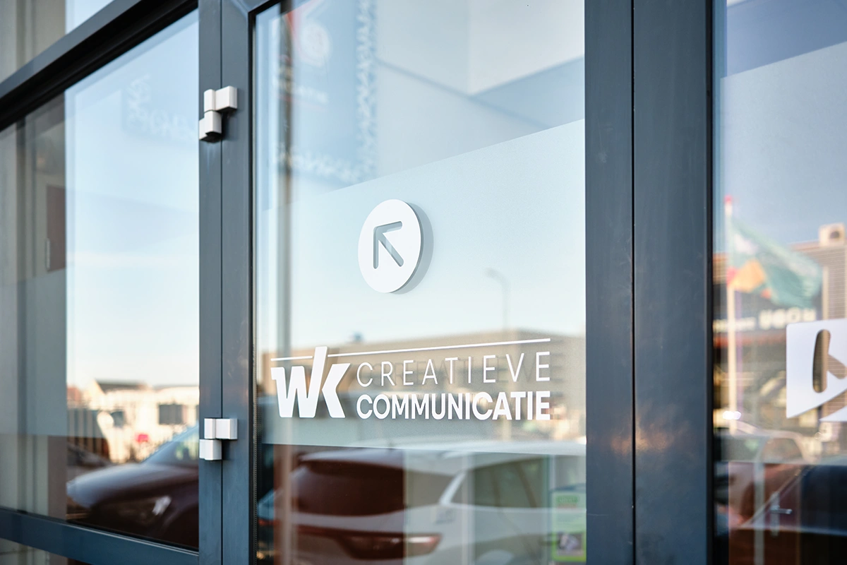 Stickers & belettering van WK Creatieve Communicatie